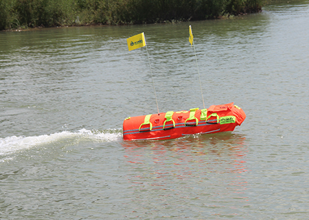 水面救援機器人（小金龍）